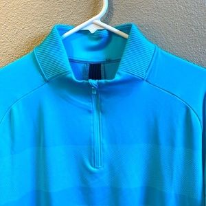 Nike Dry-Fit Quarter-Zip size Medium